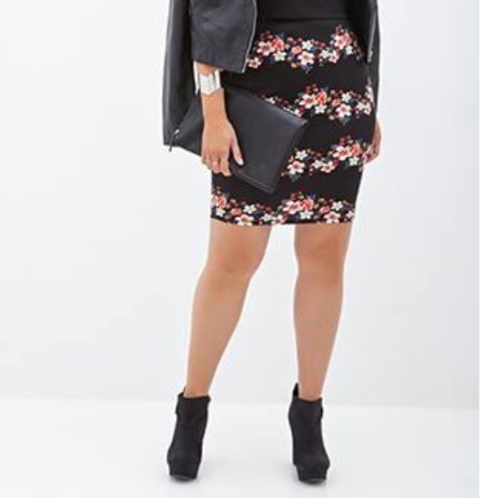 Forever 21 black floral skirt NWT size 1x